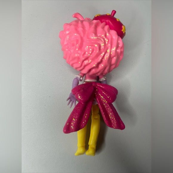 Lot Of 6 Moose Toys Capsule Chix Dolls EUC - Picture 9 of 13